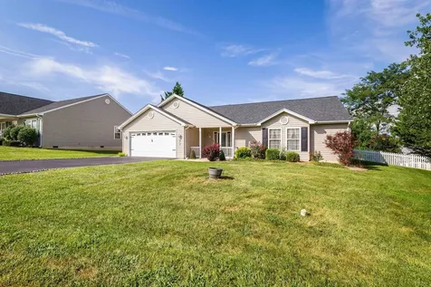 60 Carrollton Court Weyers Cave VA 24486