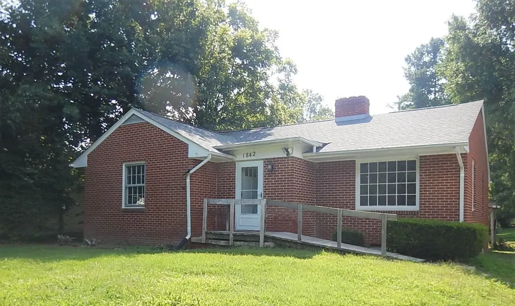 1842 Lyndhurst Road Waynesboro VA 22980