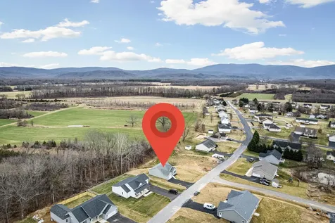 117 Spring Ridge Drive Stuarts Draft VA 24477