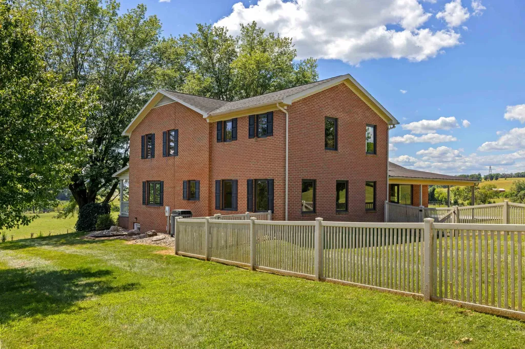 3390 Spring Creek Road Bridgewater VA 22812