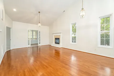 422 Silver Oaks Drive Rockingham VA 22801