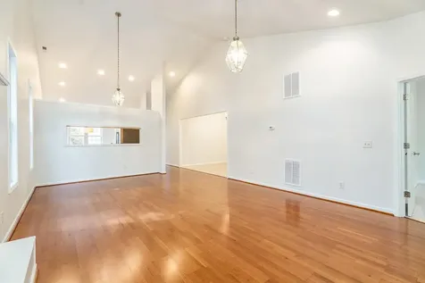 422 Silver Oaks Drive Rockingham VA 22801