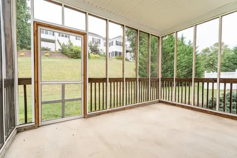 422 Silver Oaks Drive Rockingham VA 22801