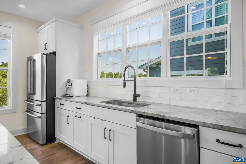 1084 Delphi Lane Charlottesville VA 22911