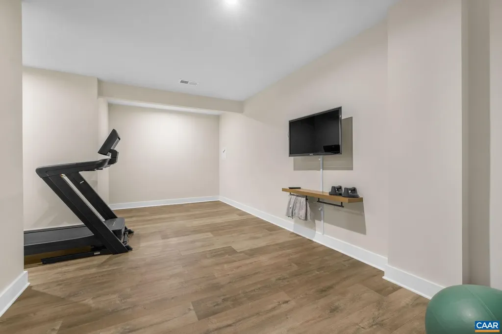 1084 Delphi Lane Charlottesville VA 22911