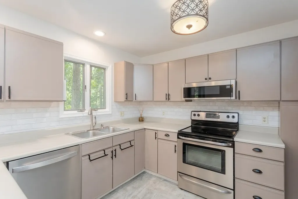 452 Passage Lane Mcgaheysville VA 22840