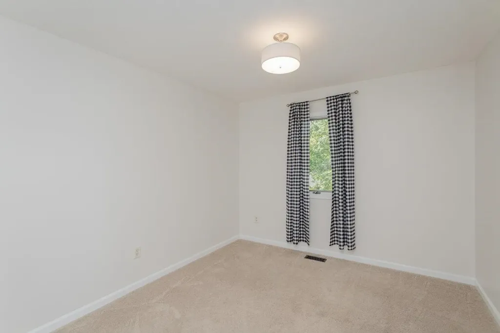 452 Passage Lane Mcgaheysville VA 22840