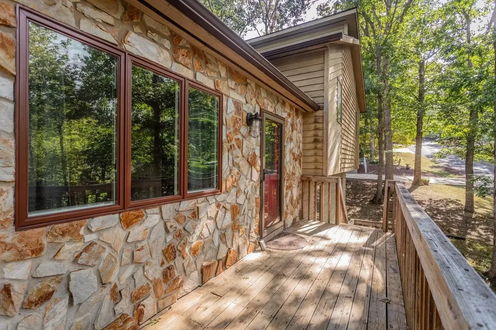 452 Passage Lane Mcgaheysville VA 22840