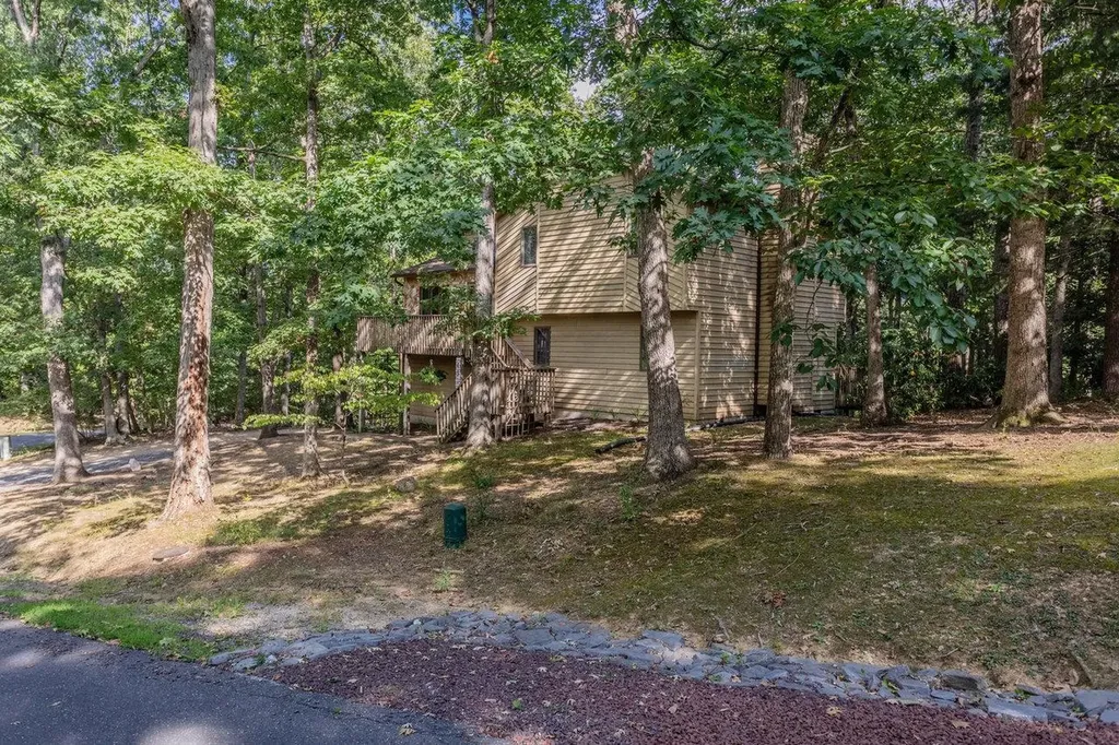 452 Passage Lane Mcgaheysville VA 22840