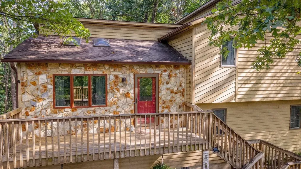 452 Passage Lane Mcgaheysville VA 22840