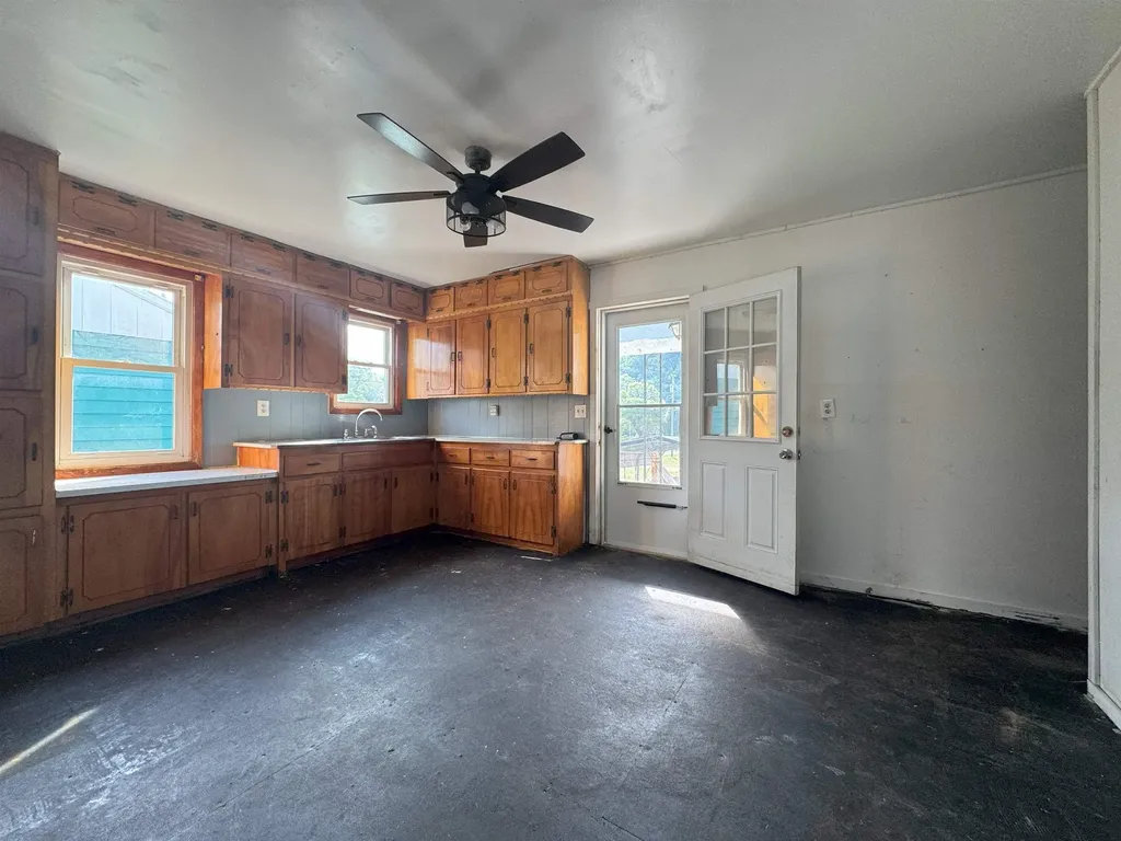 151 Craig Street E Craigsville VA 24430