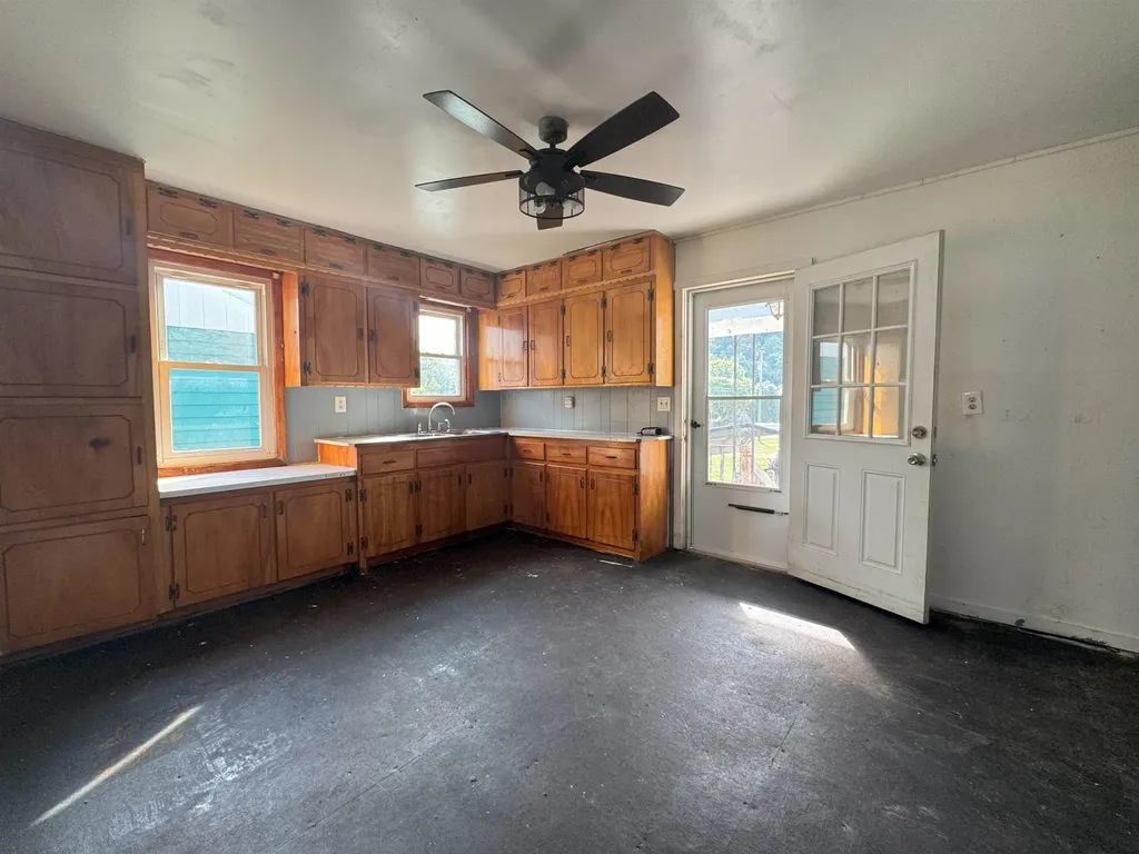 151 Craig Street E Craigsville VA 24430