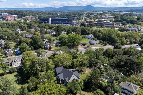 1315 Carrera Lane Harrisonburg VA 22801