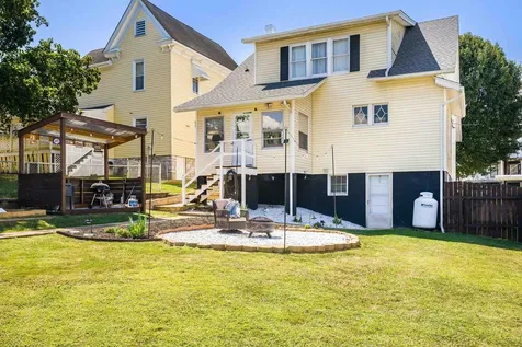 502 Third Street Shenandoah VA 22849