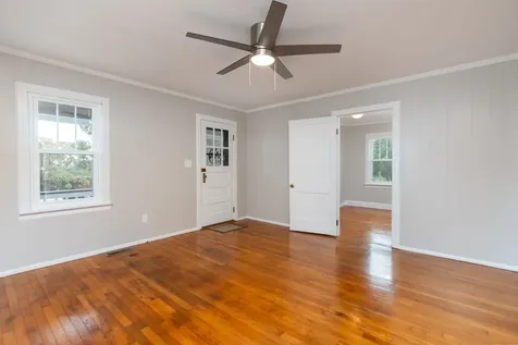 404 F Street Staunton VA 24401