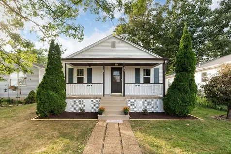 404 F Street Staunton VA 24401