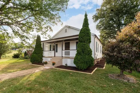 404 F Street Staunton VA 24401
