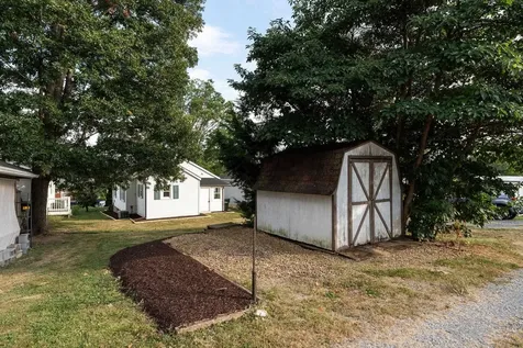 404 F Street Staunton VA 24401