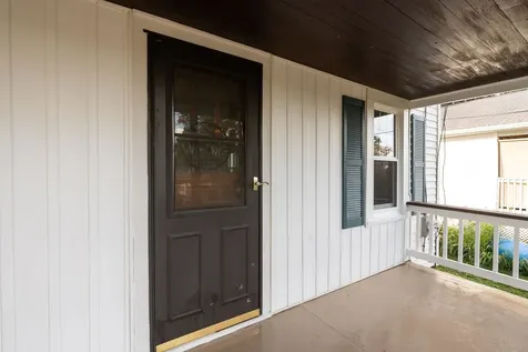 404 F Street Staunton VA 24401