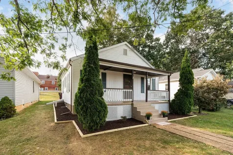 404 F Street Staunton VA 24401