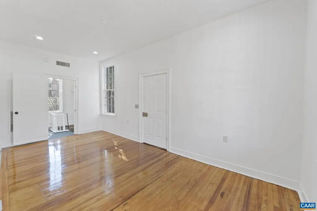 622 Front Street Lovingston VA 22949