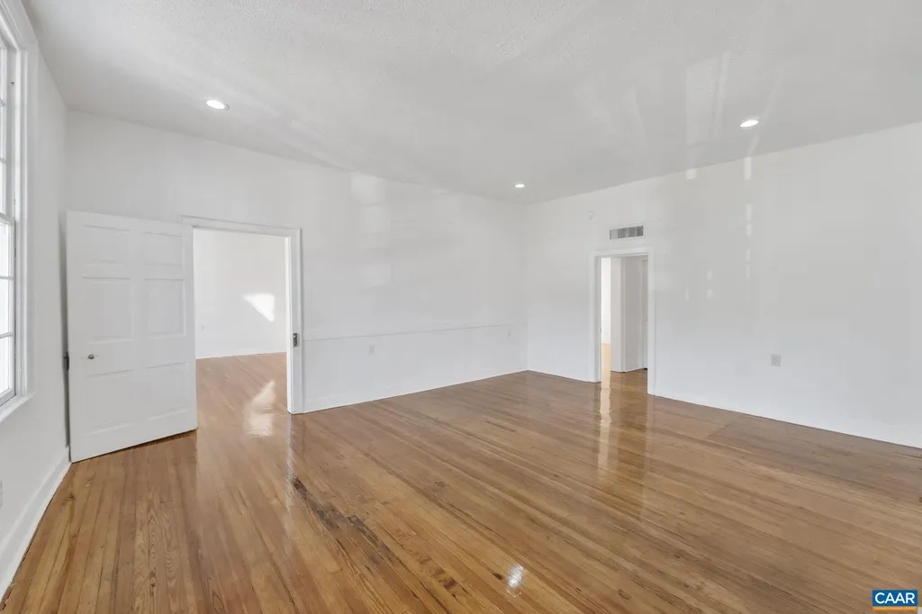 622 Front Street Lovingston VA 22949