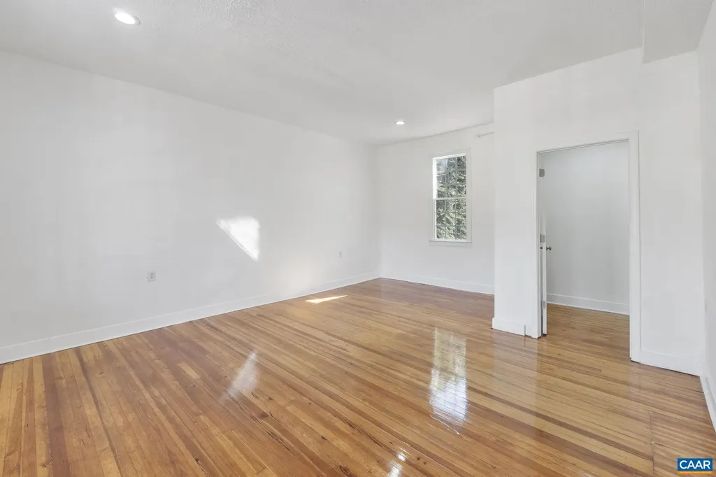 622 Front Street Lovingston VA 22949