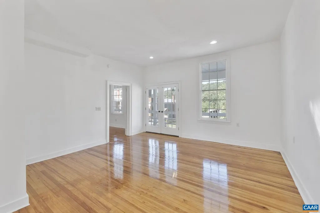 622 Front Street Lovingston VA 22949