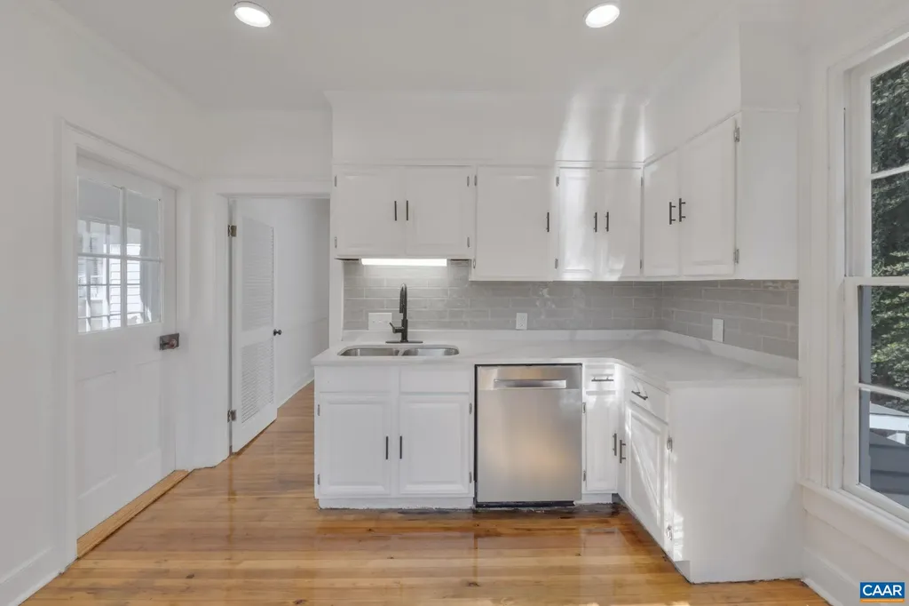 622 Front Street Lovingston VA 22949