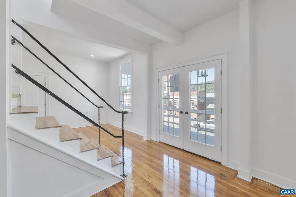 622 Front Street Lovingston VA 22949