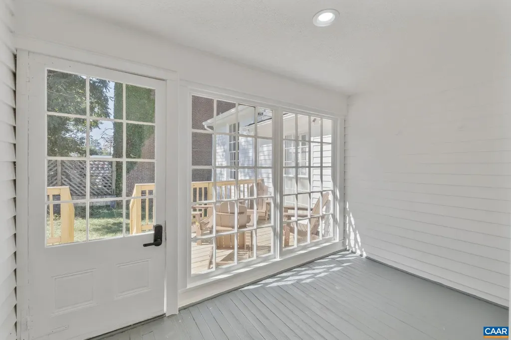 622 Front Street Lovingston VA 22949