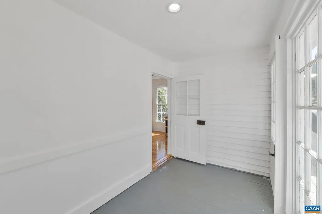 622 Front Street Lovingston VA 22949