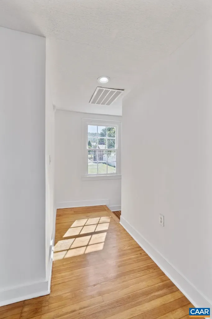 622 Front Street Lovingston VA 22949