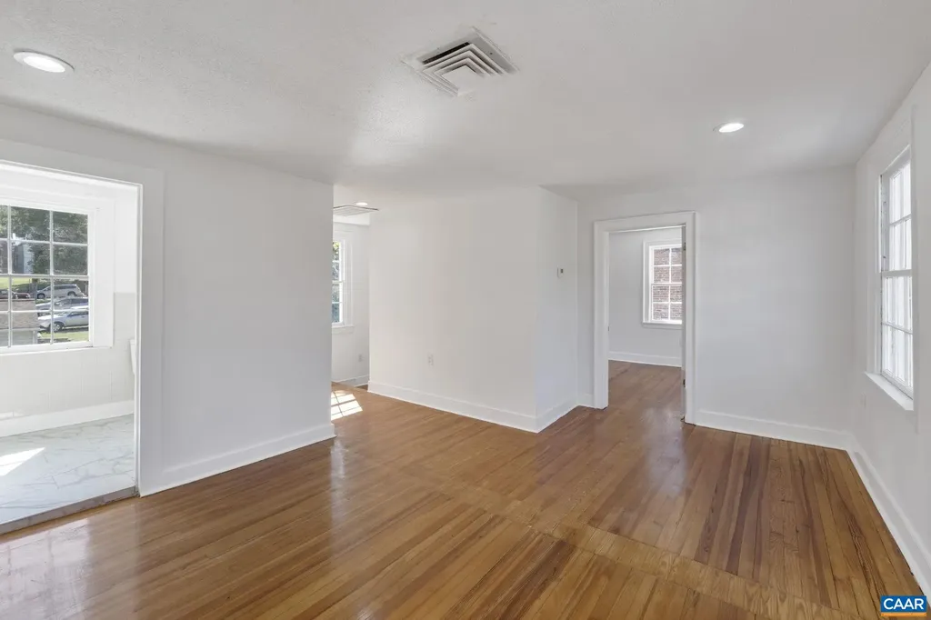 622 Front Street Lovingston VA 22949