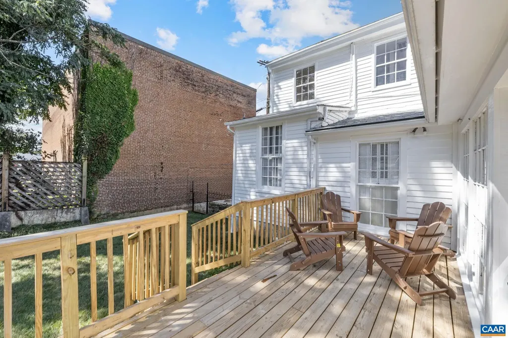 622 Front Street Lovingston VA 22949