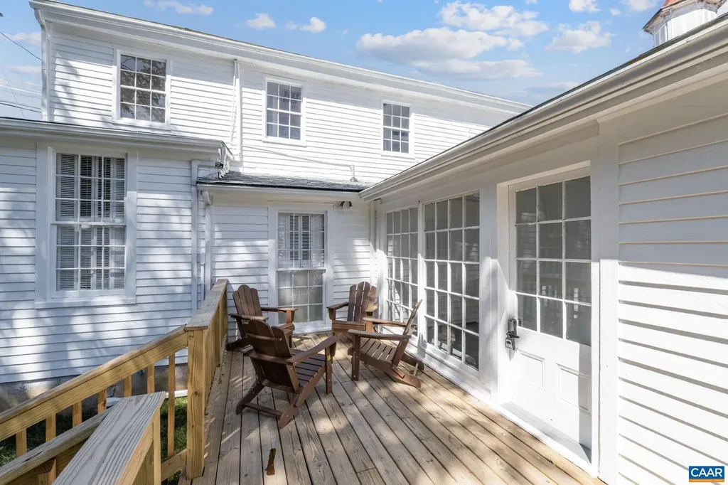 622 Front Street Lovingston VA 22949