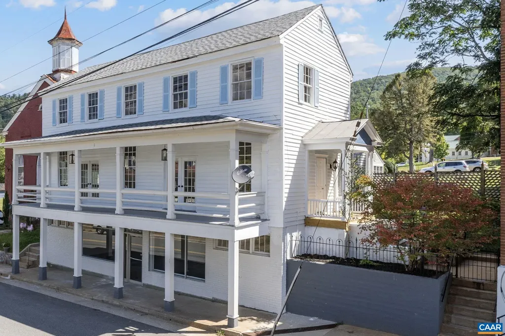 622 Front Street Lovingston VA 22949