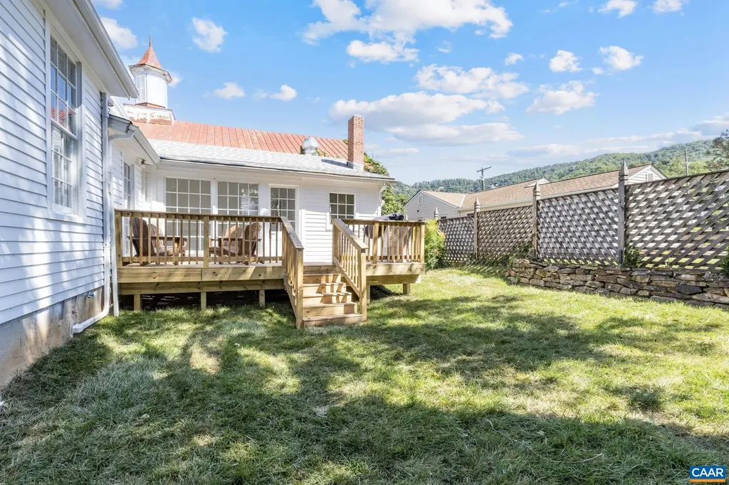 622 Front Street Lovingston VA 22949