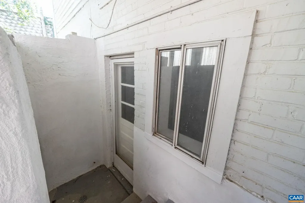 622 Front Street Lovingston VA 22949