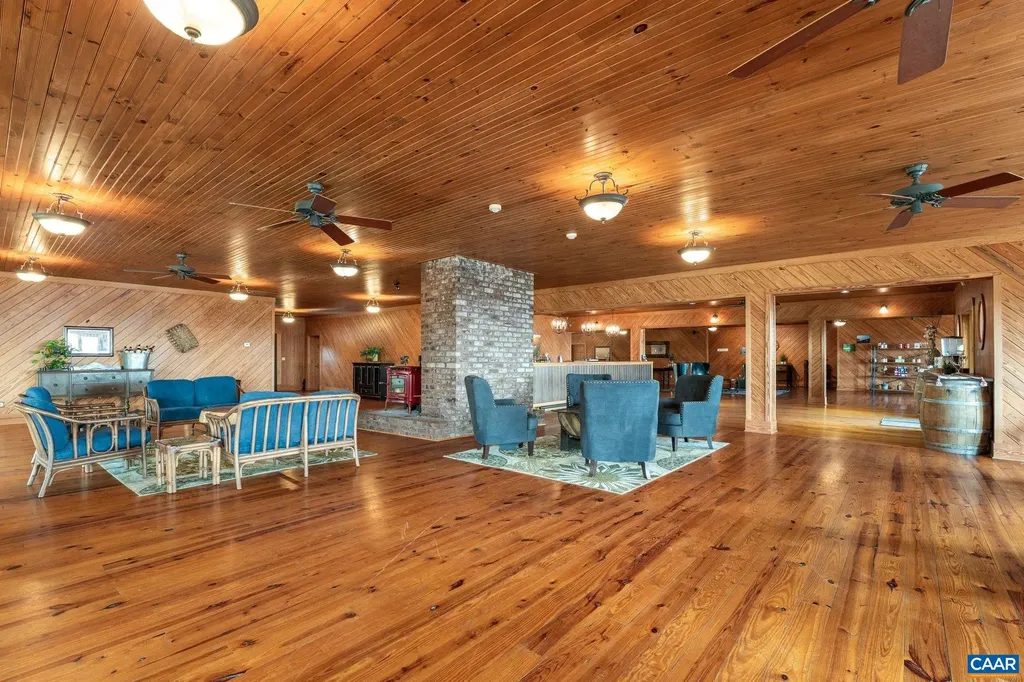 1376 Wyatt Mountain Road Dyke VA 22935