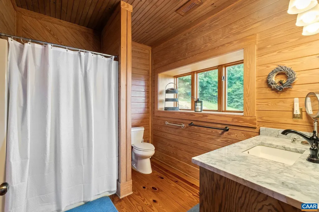 1376 Wyatt Mountain Road Dyke VA 22935