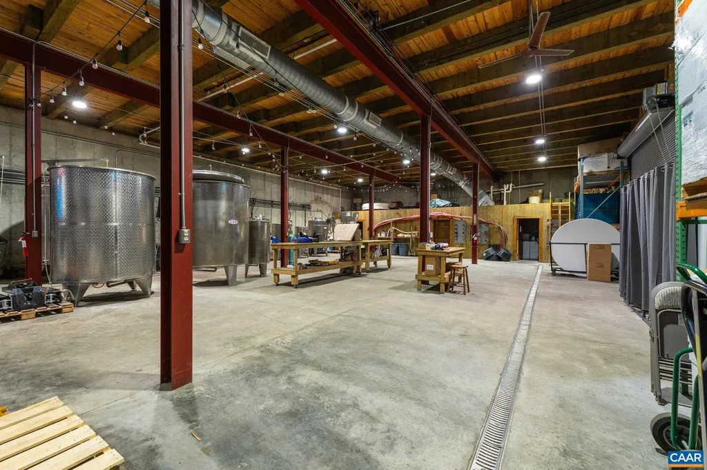 1376 Wyatt Mountain Road Dyke VA 22935