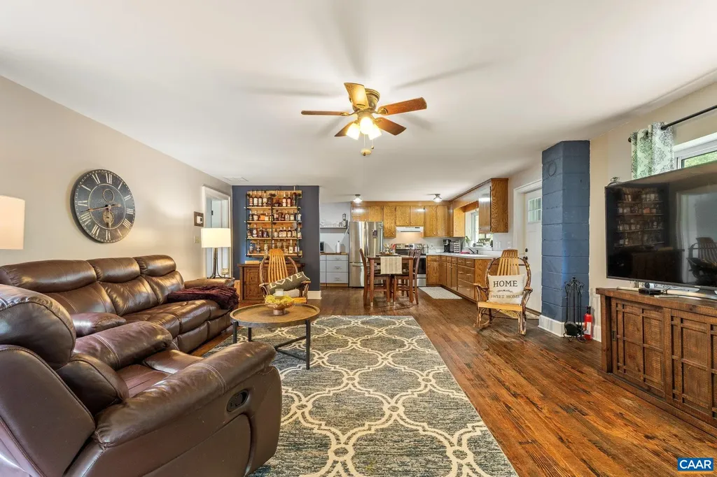 1376 Wyatt Mountain Road Dyke VA 22935