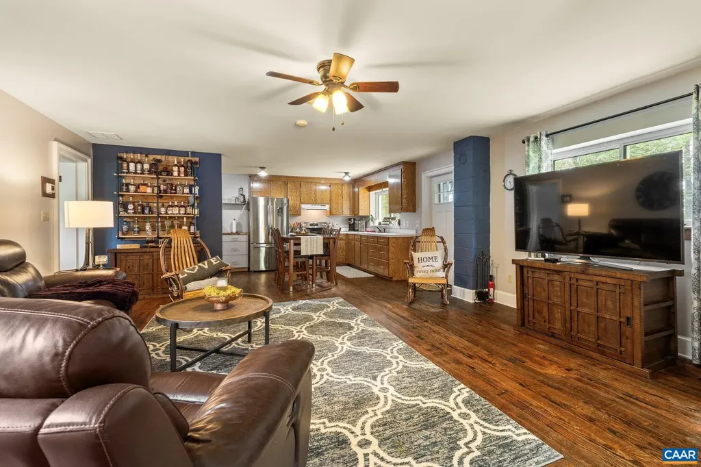 1376 Wyatt Mountain Road Dyke VA 22935