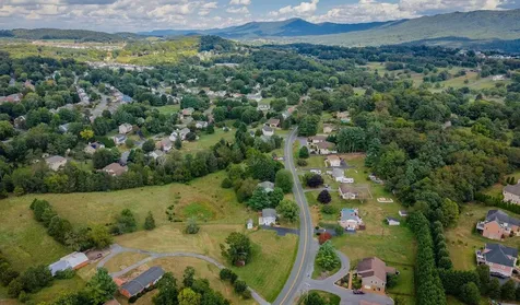 3385 Shen Lake Drive Rockingham VA 22801