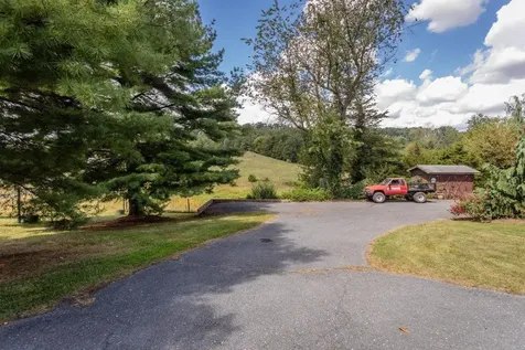 3385 Shen Lake Drive Rockingham VA 22801