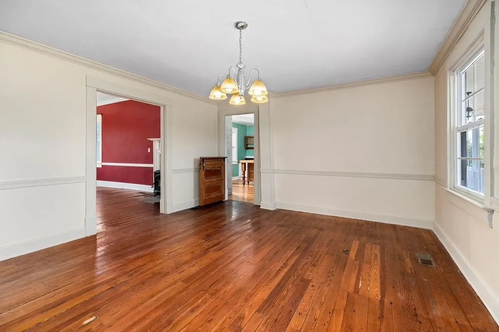 745 Albevanna Spring Road Scottsville VA 24590