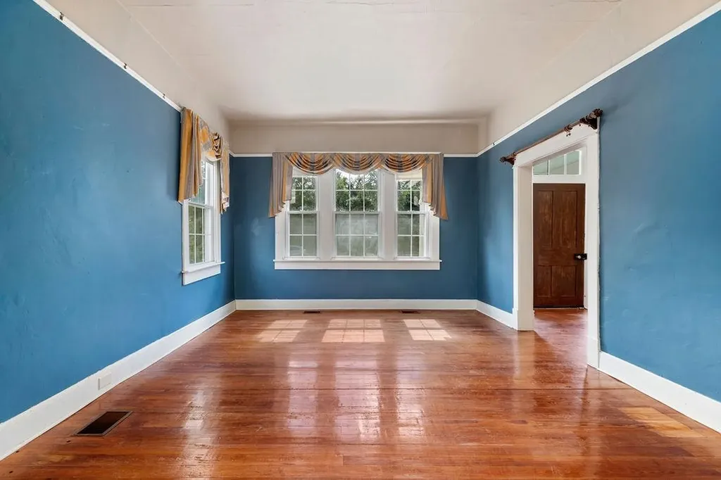 745 Albevanna Spring Road Scottsville VA 24590