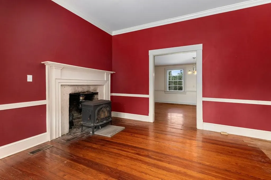 745 Albevanna Spring Road Scottsville VA 24590