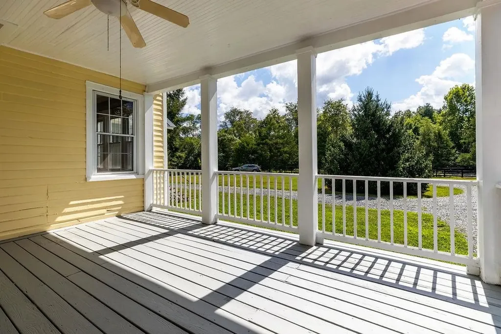 745 Albevanna Spring Road Scottsville VA 24590